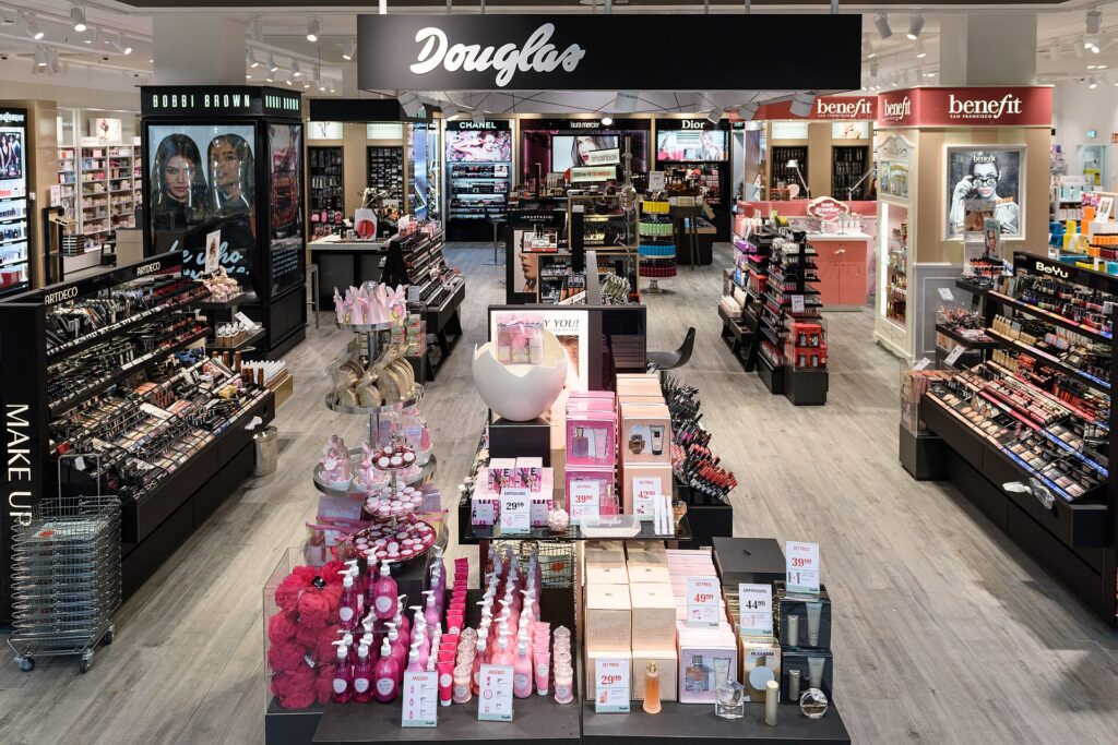 Interieur van een Douglas parfumerie